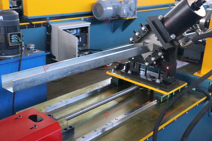 C profile forming equipment for customized metal framing profiles
