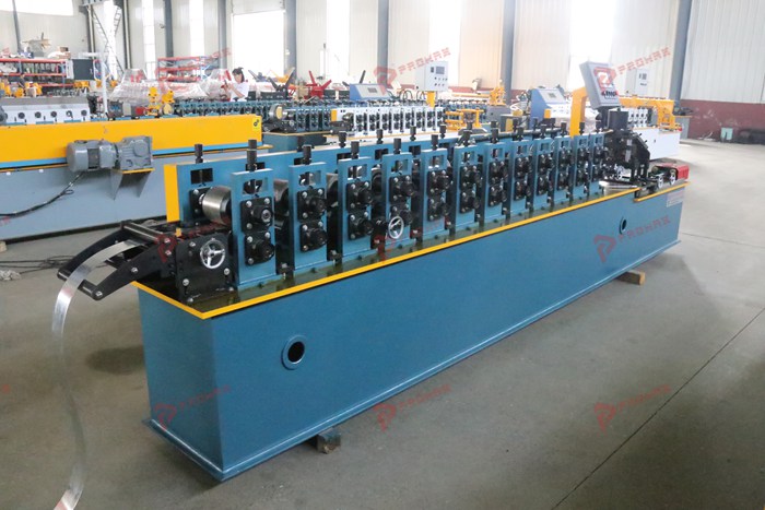 C-shaped steel stud roll forming machine for drywall framing production