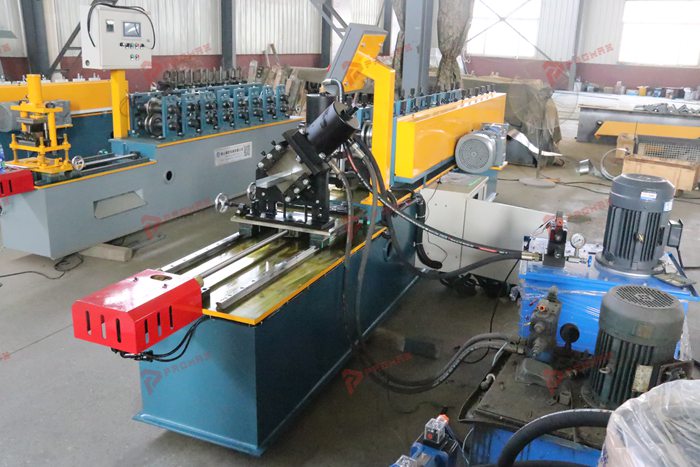 U-shaped metal keel forming machine for drywall partition track production
