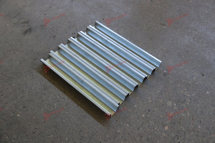 Omega metal profile roll forming equipment for construction profile manufacturing