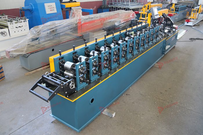 PROMAX C stud roll forming section for drywall steel stud manufacturing