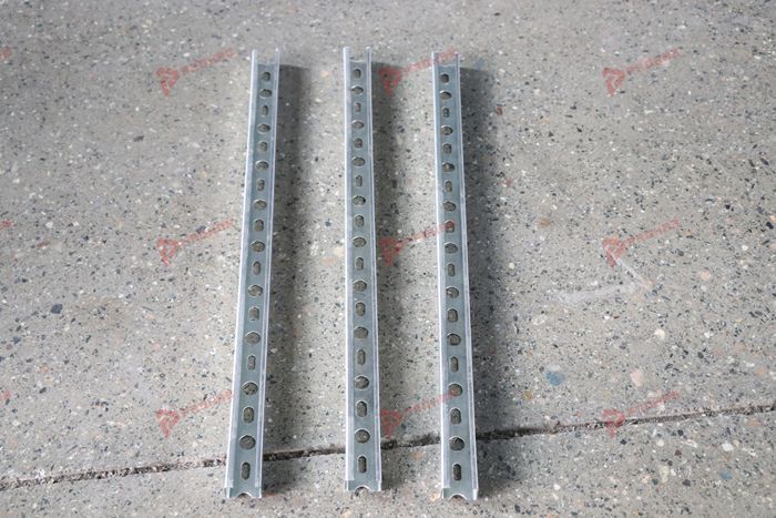 C27 keel roll forming machine structure and forming stations