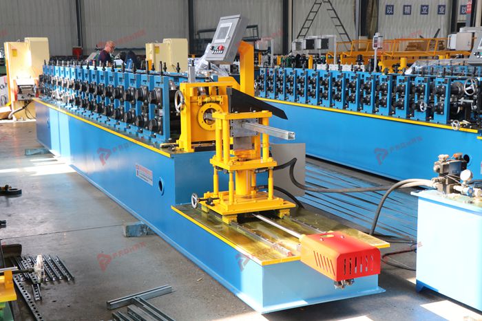 C channel keel making machine with roll forming stations