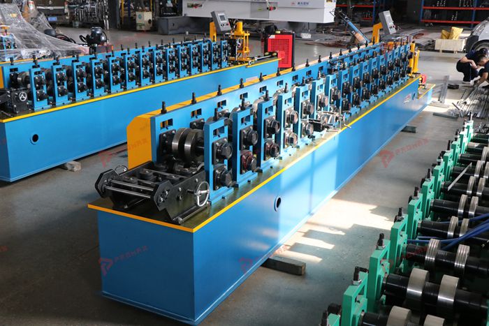 PROMAX C stud machine components for metal framing production