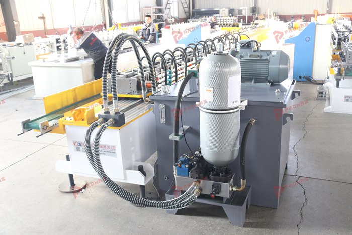 T-bar main tee machine for customized suspended ceiling profile production