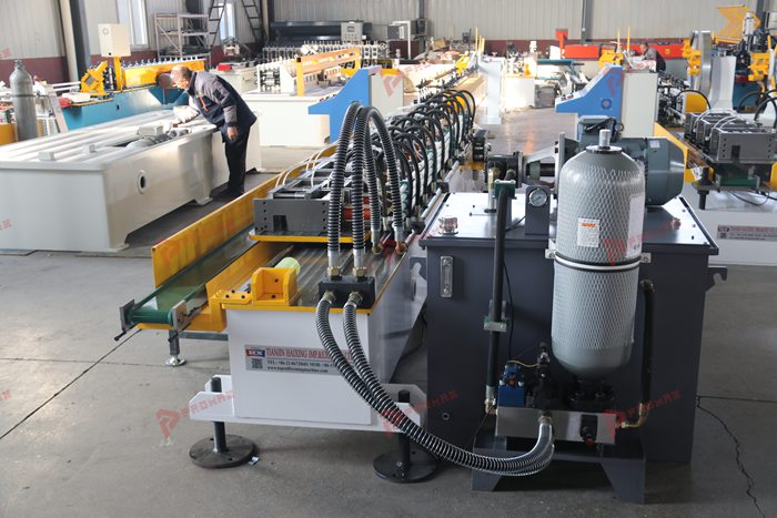 Main tee ceiling grid roll forming equipment for metal runner manufacturing